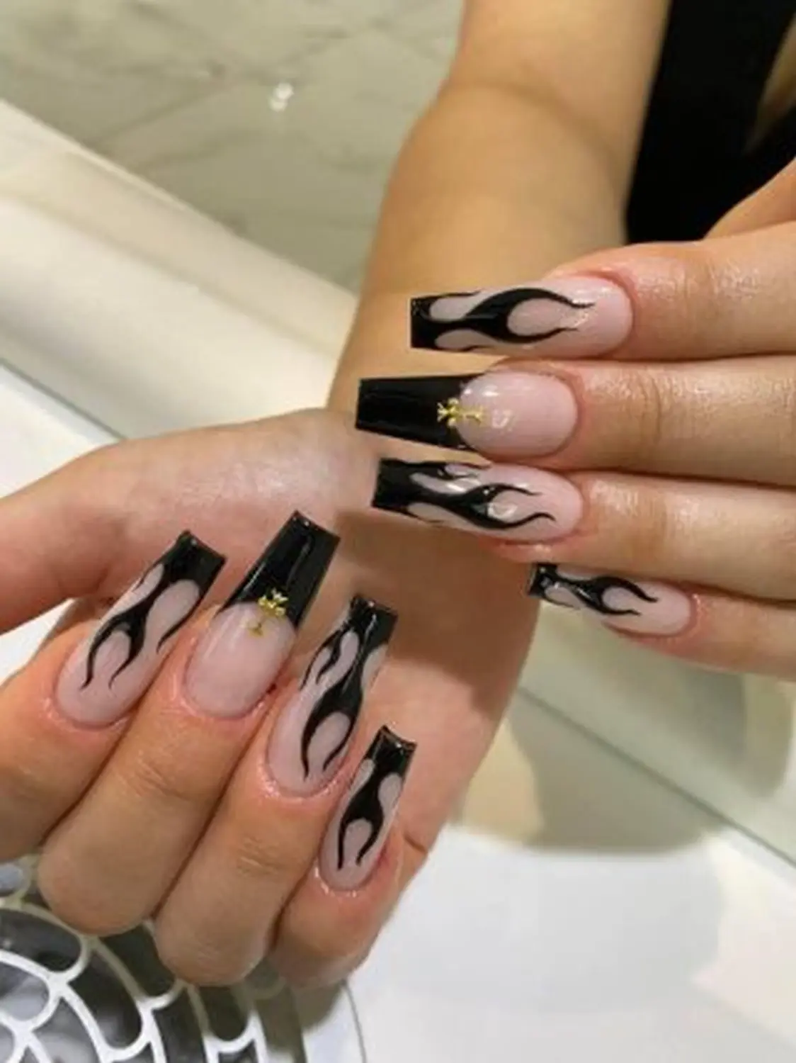 Bee Beauty – Nagelstudio – Nailart