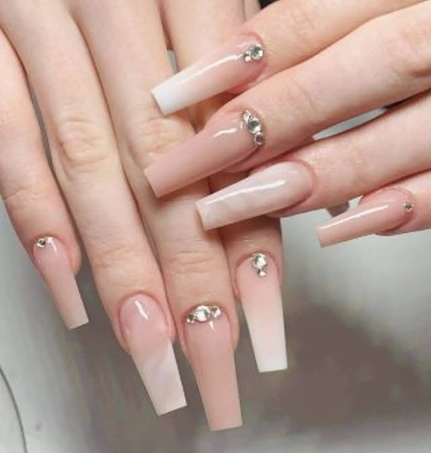 Bee Beauty – Nagelstudio – Nailart