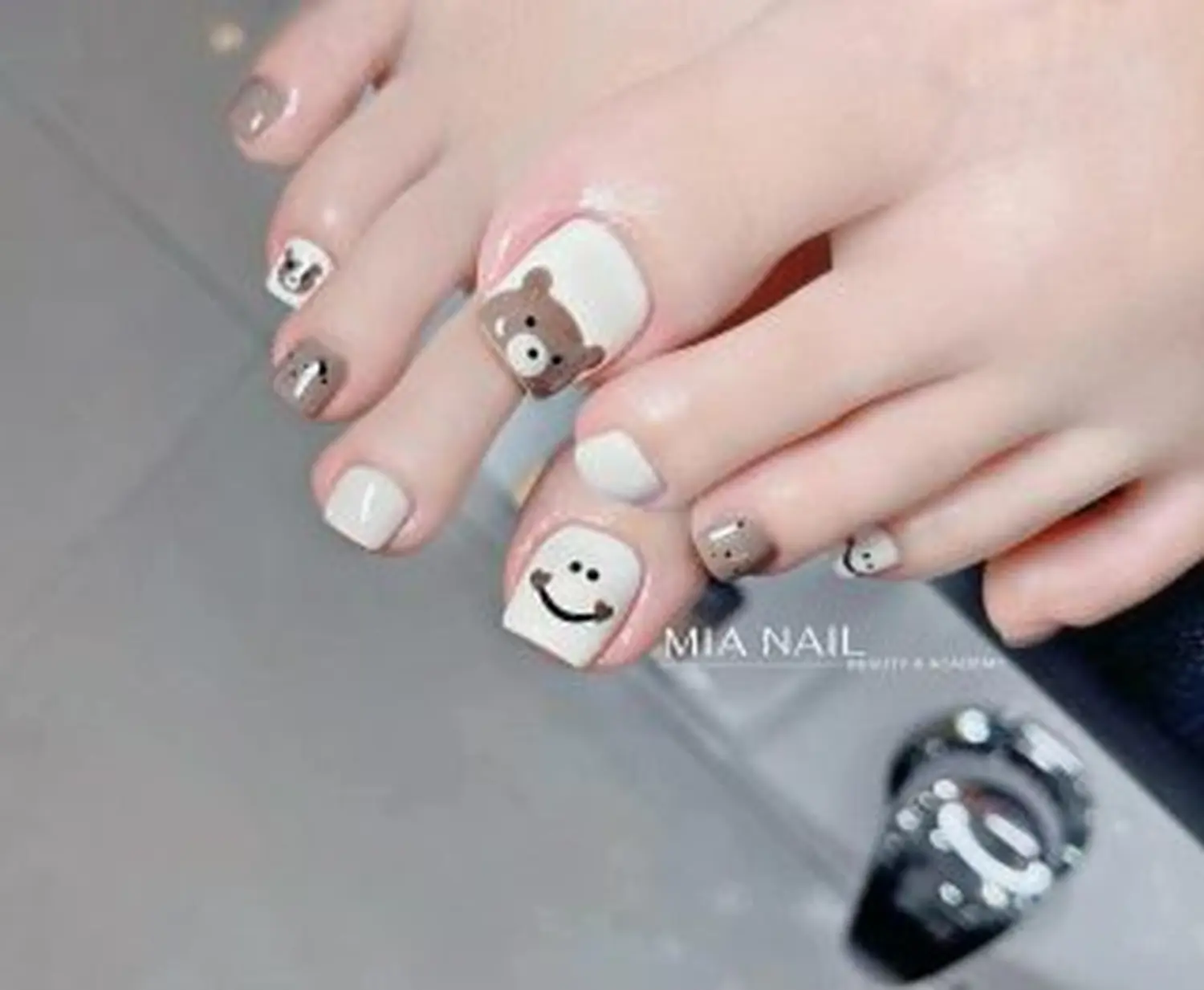 Bee Beauty – Nagelstudio – Nailart