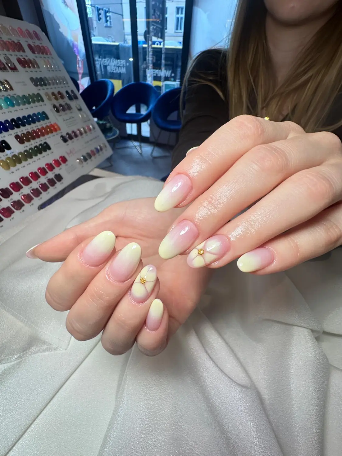 Bee Beauty – Nagelstudio – Nailart