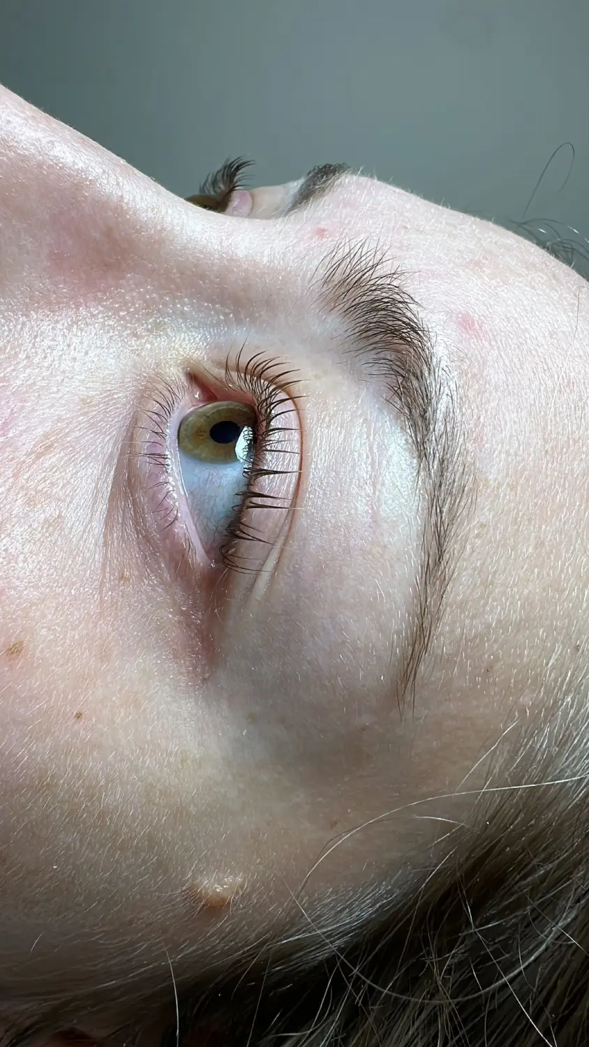 Bee Beauty – Nagelstudio – Wimpern